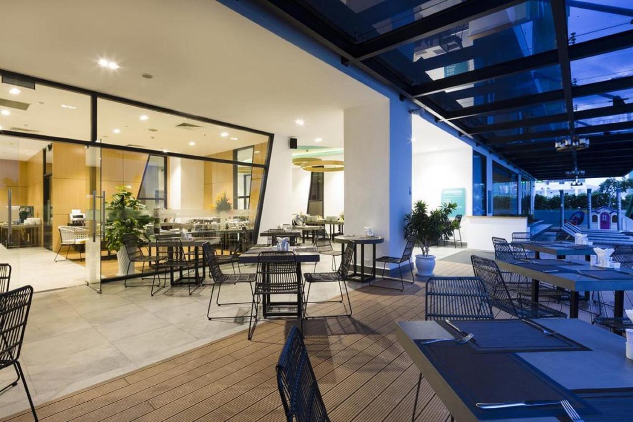 Parama Apartments Balcony Beachfront Nha Trang Buitenkant foto